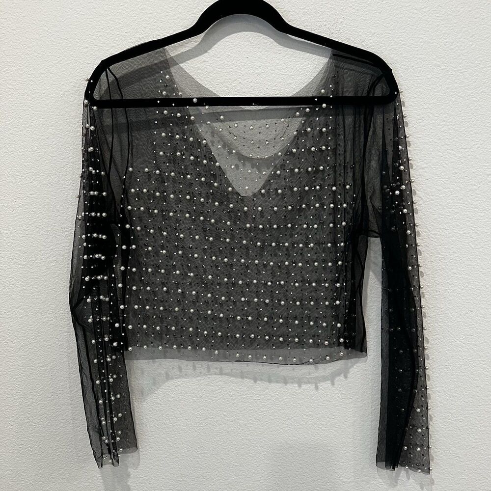 Y2K 2000s clubwear cropped casual pearl and rhinestone top women’s Sz L